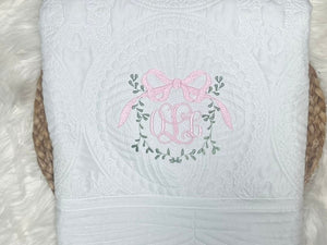 Heirloom Quilts - MONOGRAM WITH BOW DESIGN